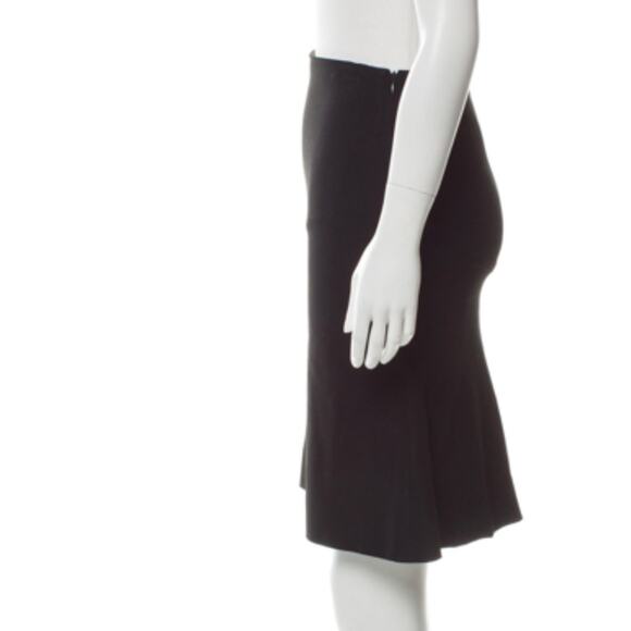 Moschino Cheap And Chic Knee-Length Crepe Skirt 8 - Picture 2 of 8
